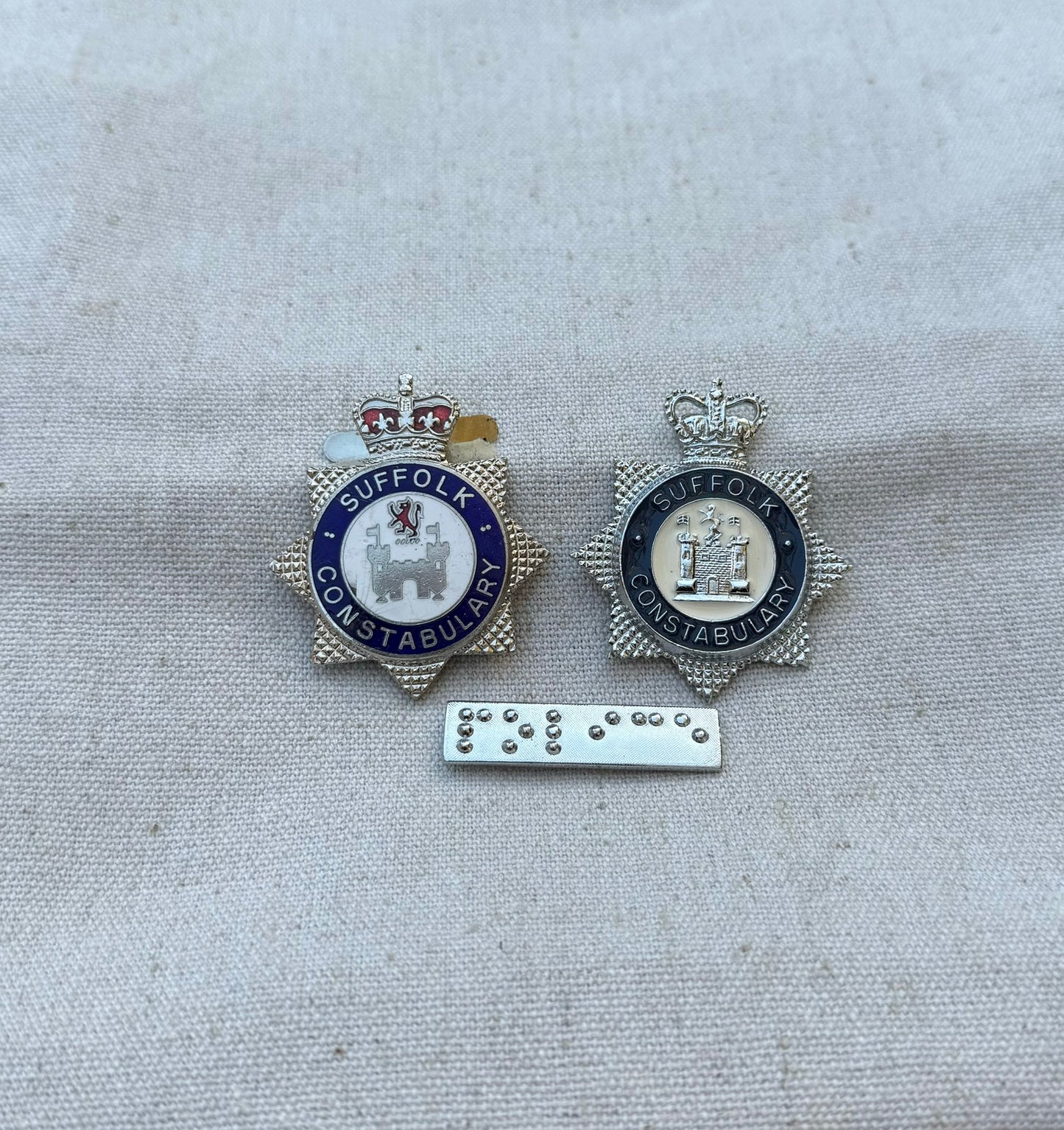 2x Ex Police Wallet Badge & Brail Bar Suffolk Constabulary Collectible Memorabilia