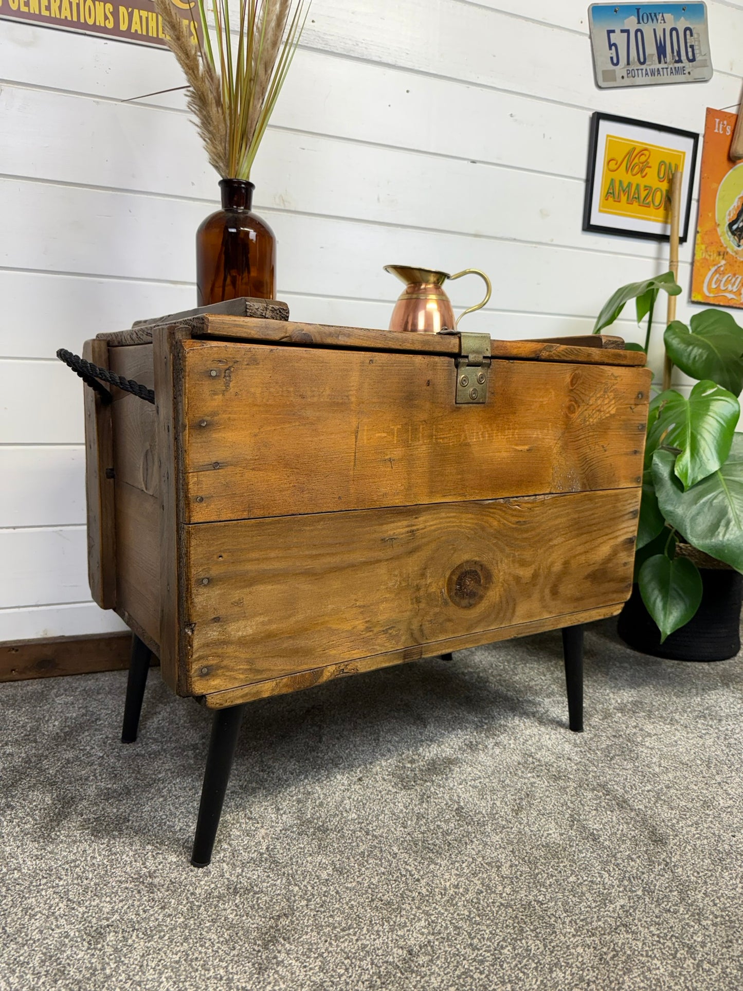 Vintage Rustic Wooden Chest Trunk Blanket Box Vintage Farmhouse Coffee Table Ottoman Ammo Box Side Table.