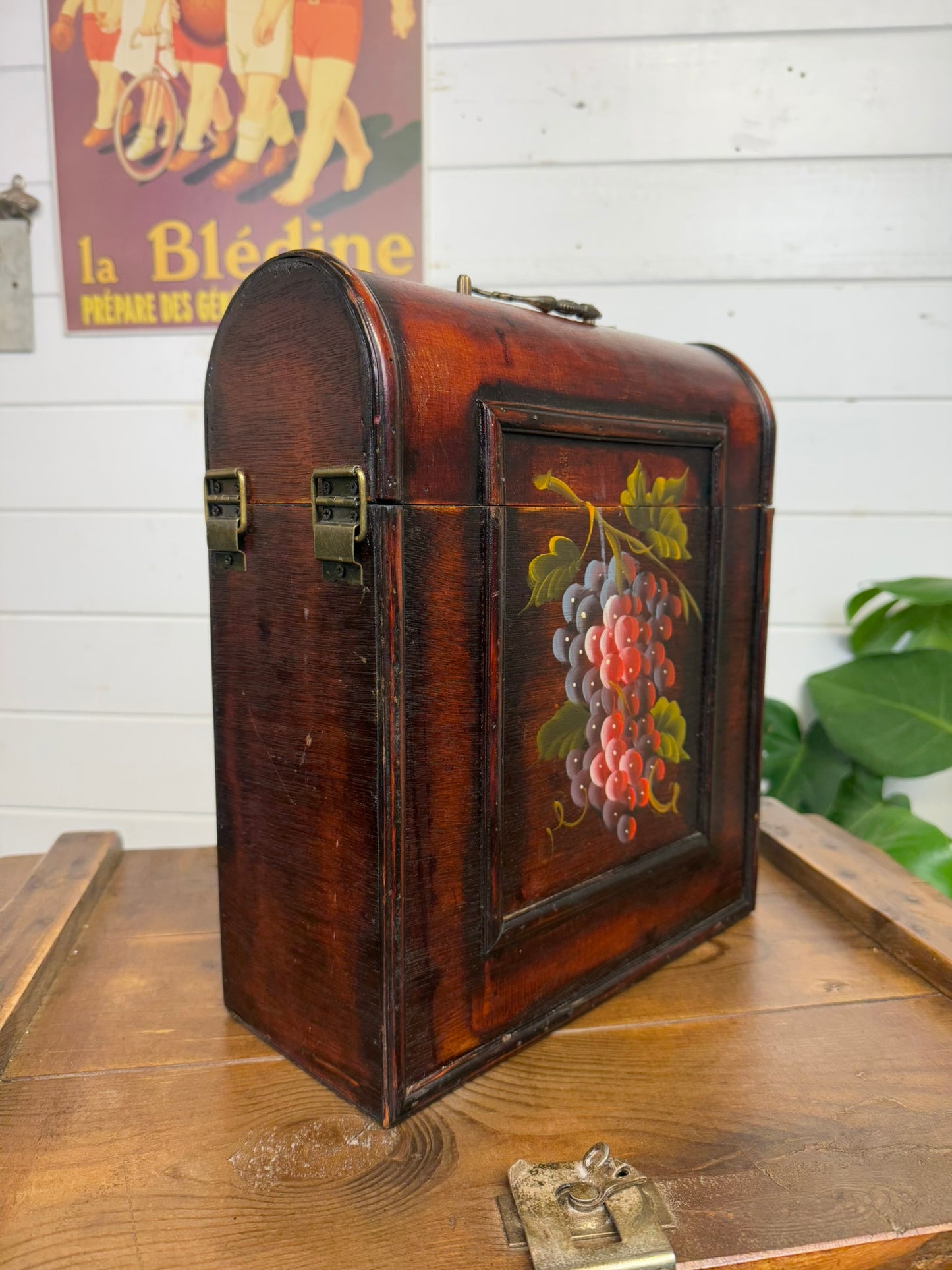 Vintage Wooden Wine Box Chest Triple Bottle Hinged Hand Painted Decorative Display