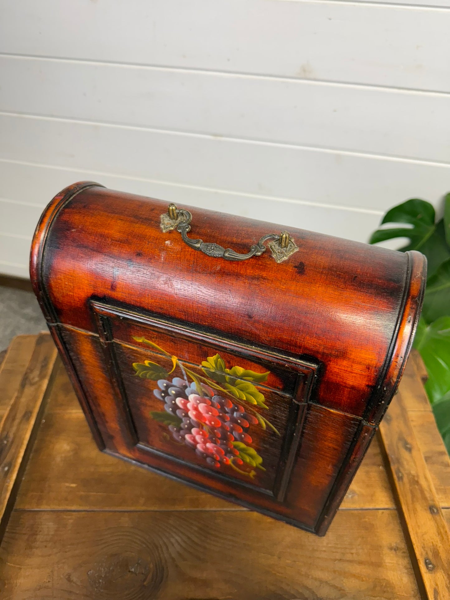 Vintage Wooden Wine Box Chest Triple Bottle Hinged Hand Painted Decorative Display