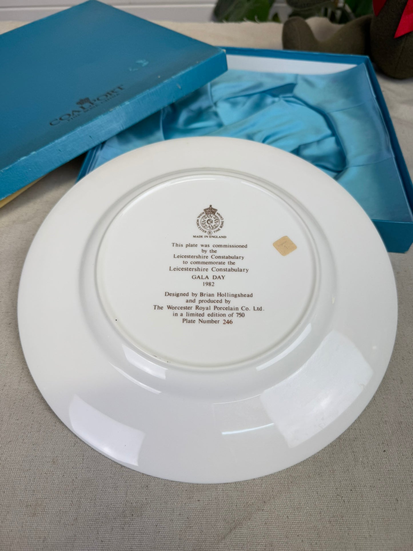 Royal Worcester Fine Bone Plate Leicestershire Constabulary Gala Day Police Collectible