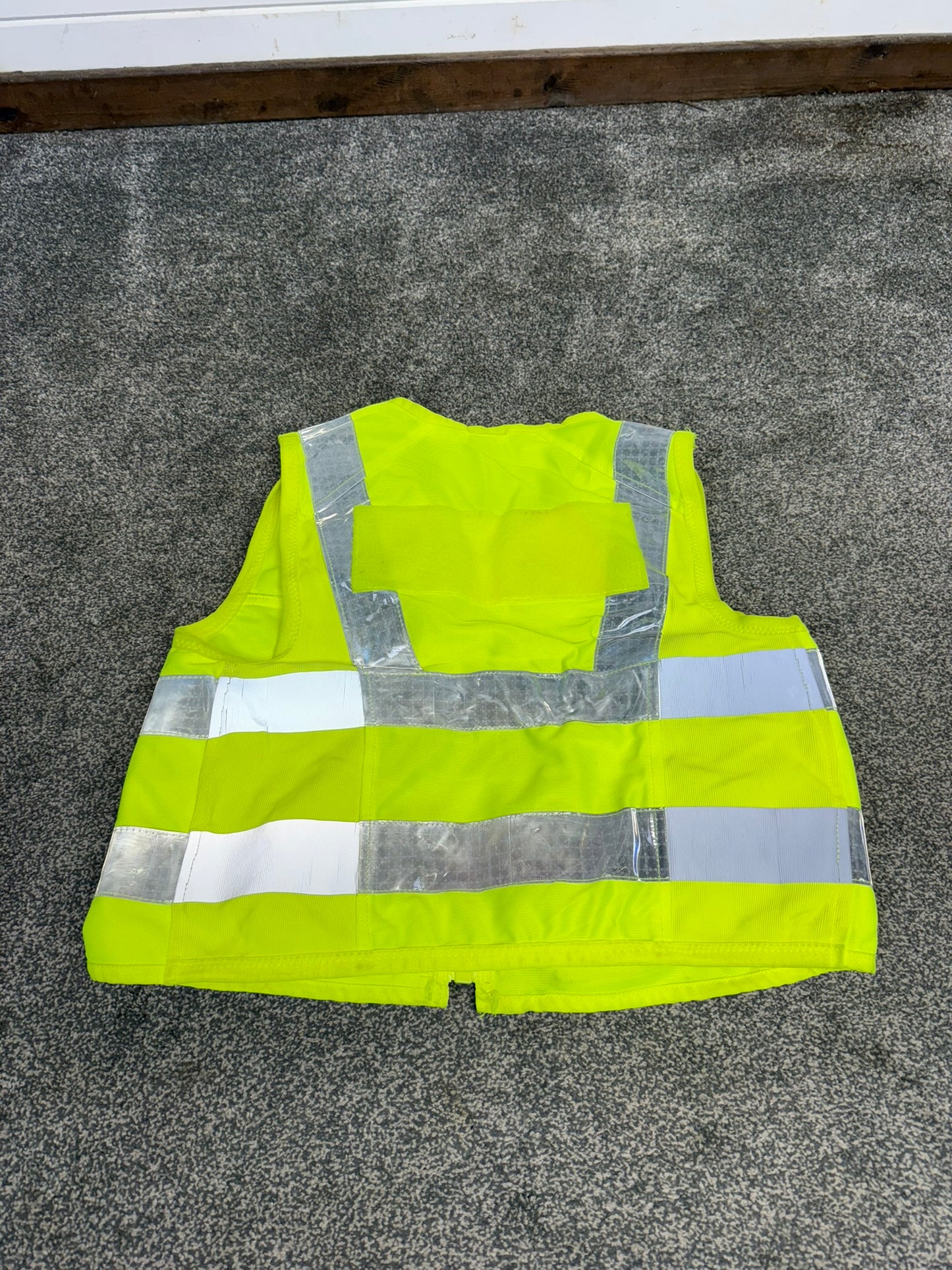 Hi Vis Tac Vest Ex Police Equipment Utility Vest MEDIUM Patrol Security VGC
