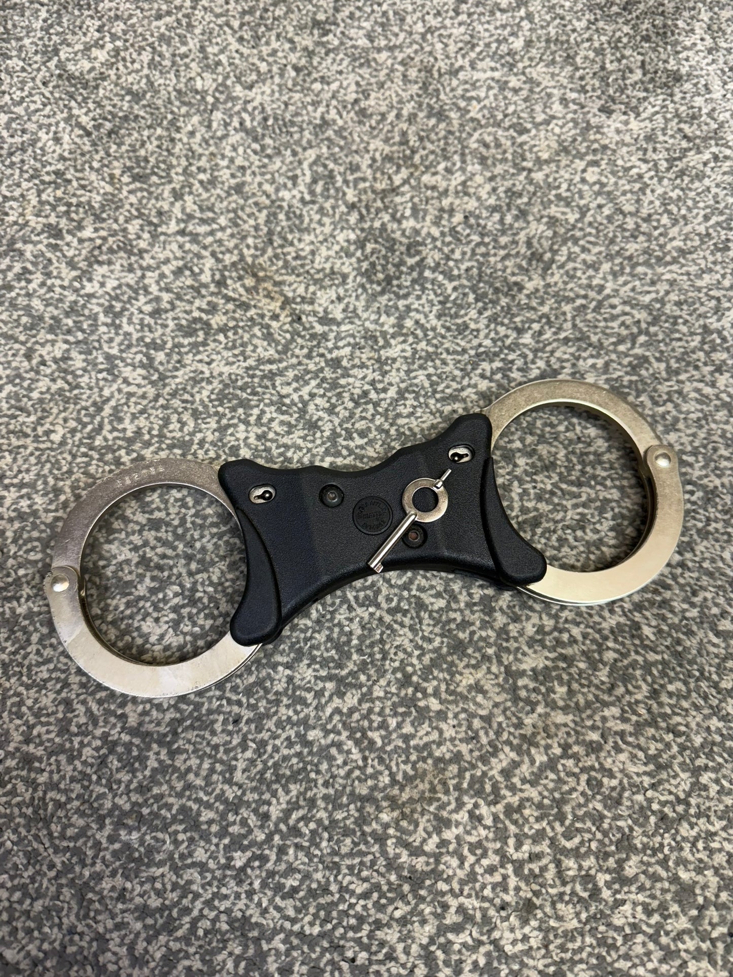 Ex Police Hiatt Rigid Handcuffs With Serial Security Cuffs Displays Collectible