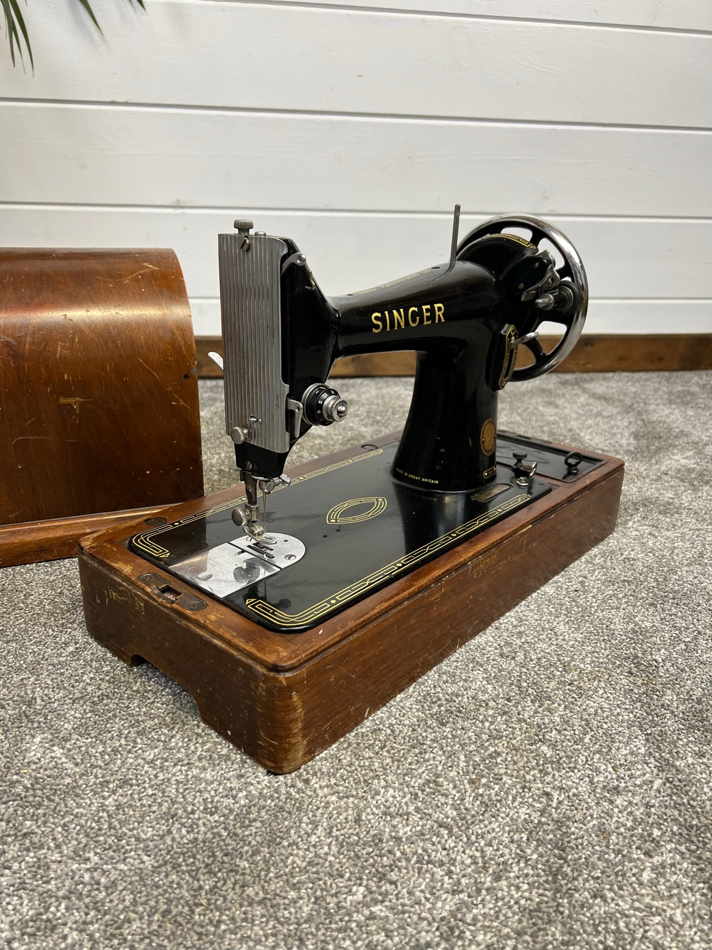 Vintage Singer Sewing Machine 99K Dates 1954 With Wooden Case