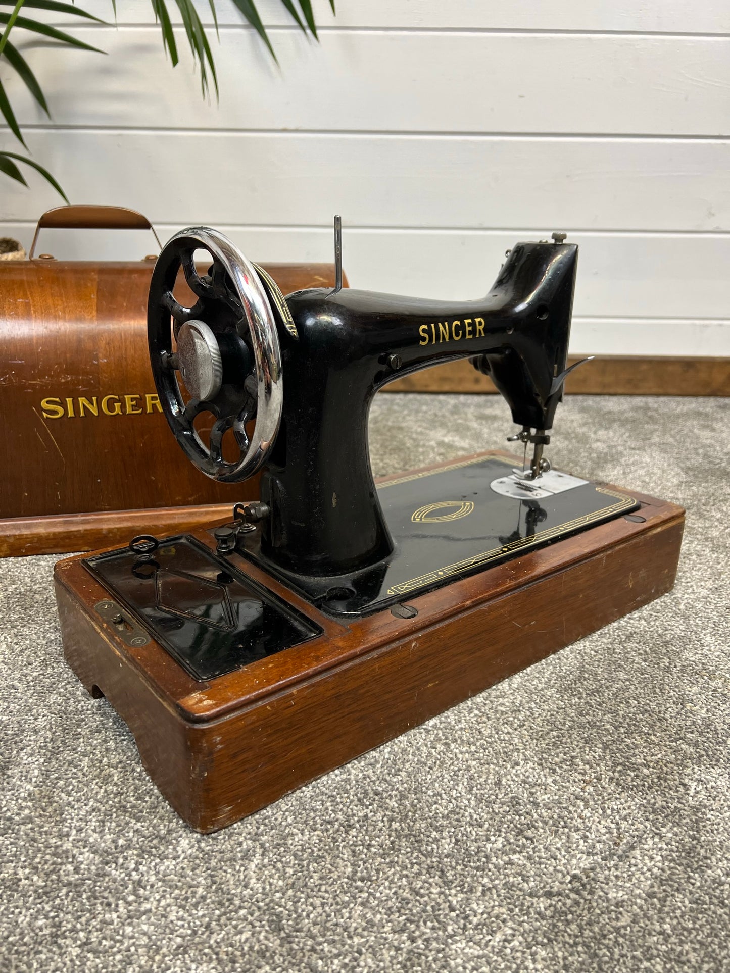 Vintage Singer Sewing Machine 99K Dates 1954 With Wooden Case