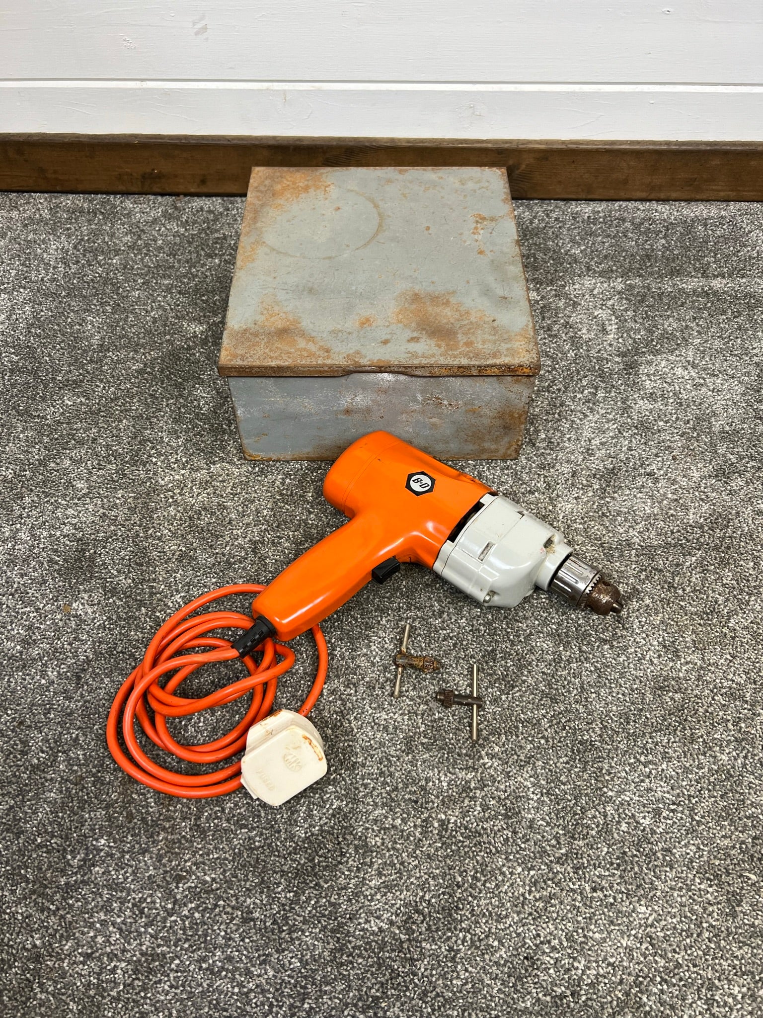 Black and decker drill old hot sale