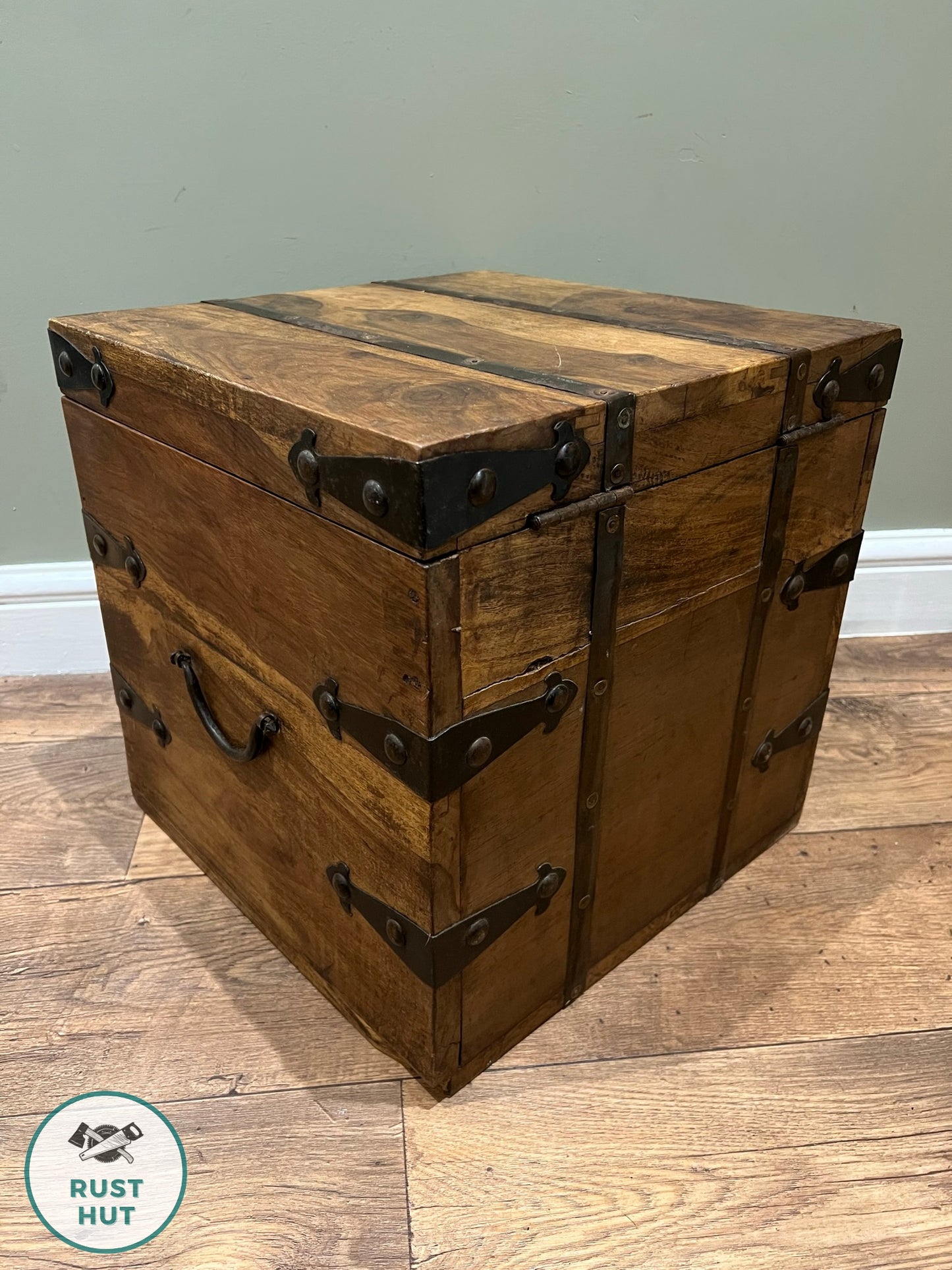 Vintage Wooden Chest Rustic Farmhouse Trunk Home Storage Coffee Table Blanket Box