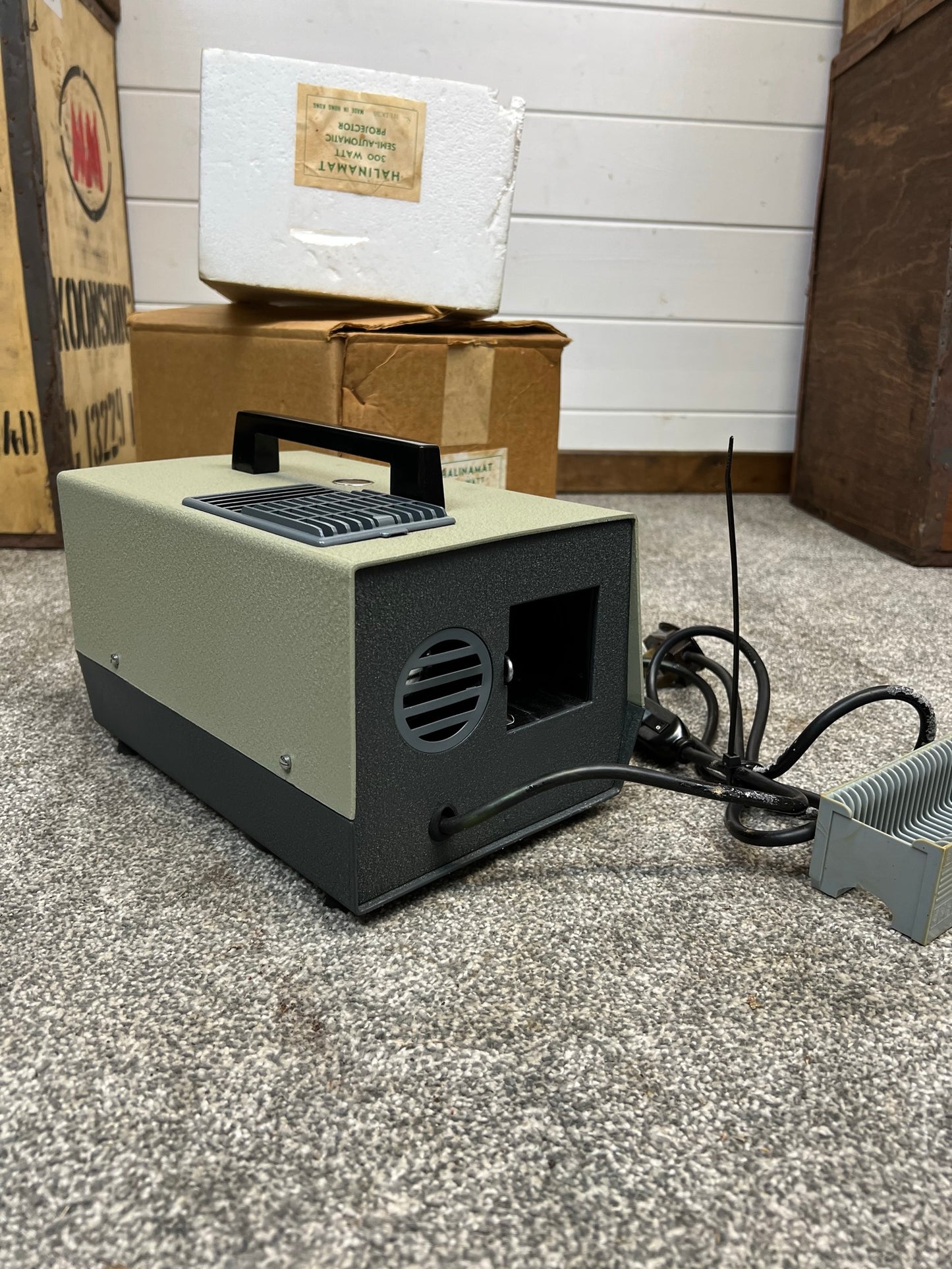 Vintage Retro Halinamat 300 Slide Projector In Box Retro Collectable