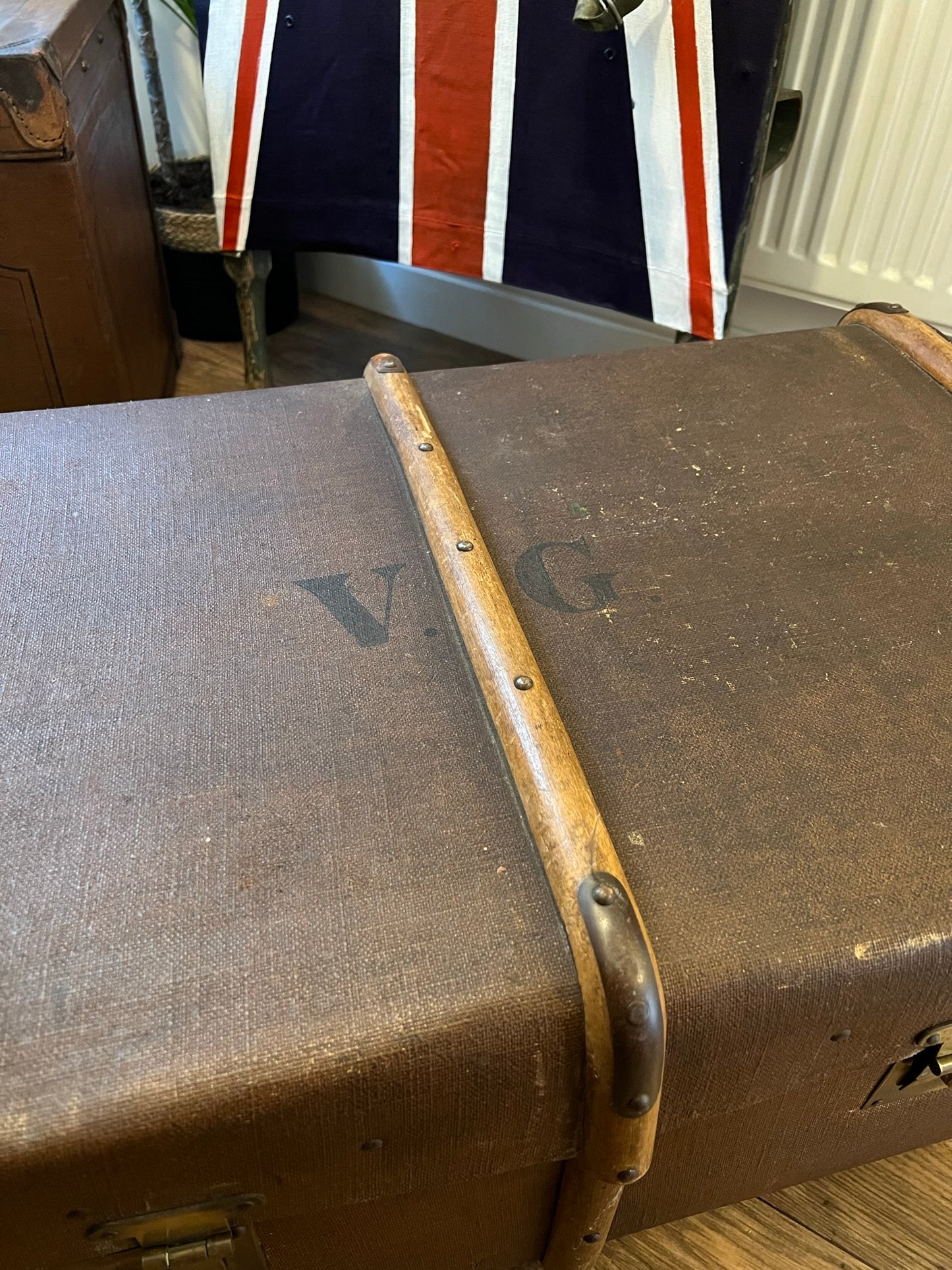 Vintage Steamer Trunk Suitcase Coffee Side Table Original Travel Storage Trunk GWR Label