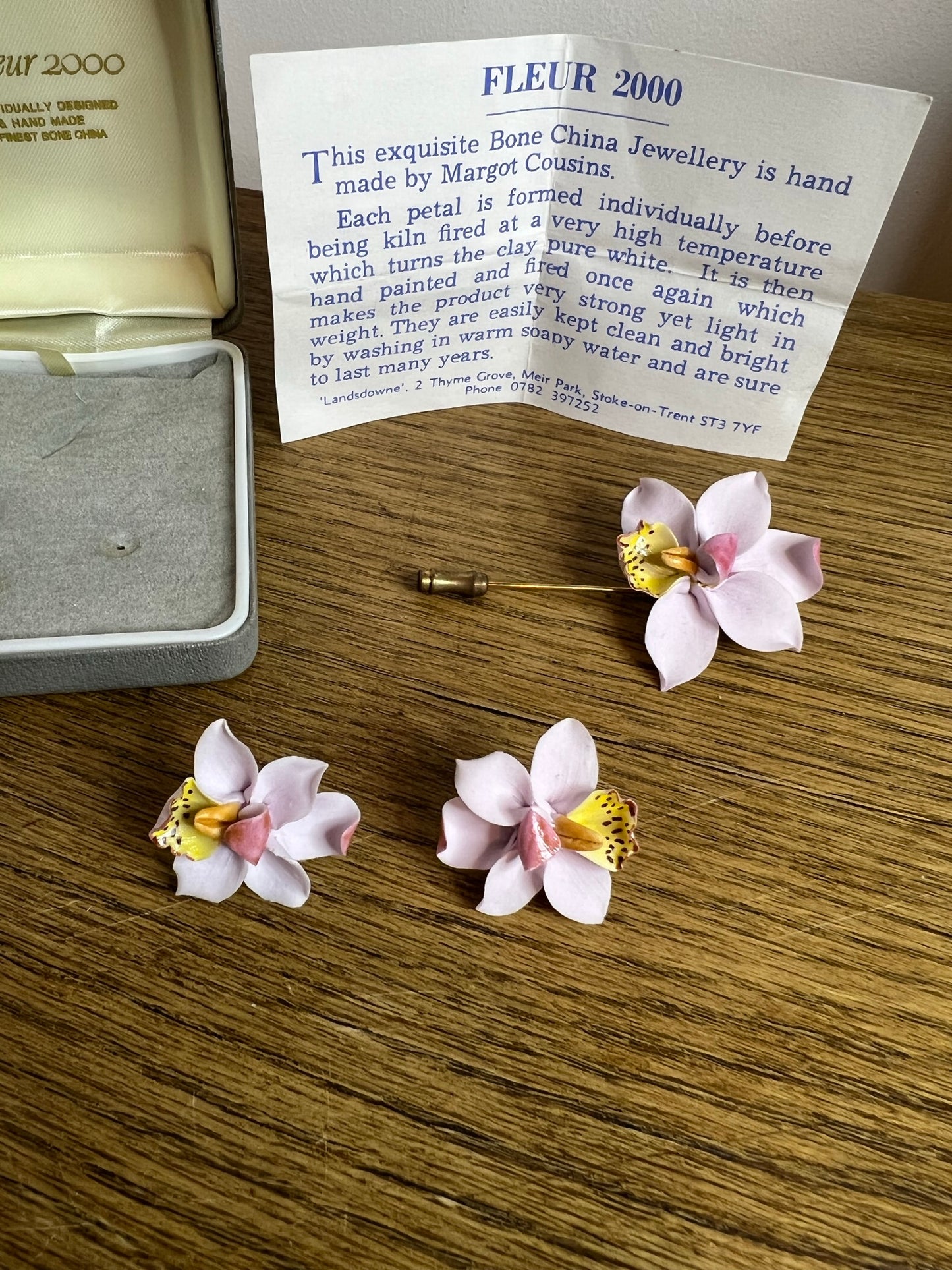 Fleur 2000 Margot Cousins Bone China Stick Pin Brooch & Earring Set Vintage Orchid