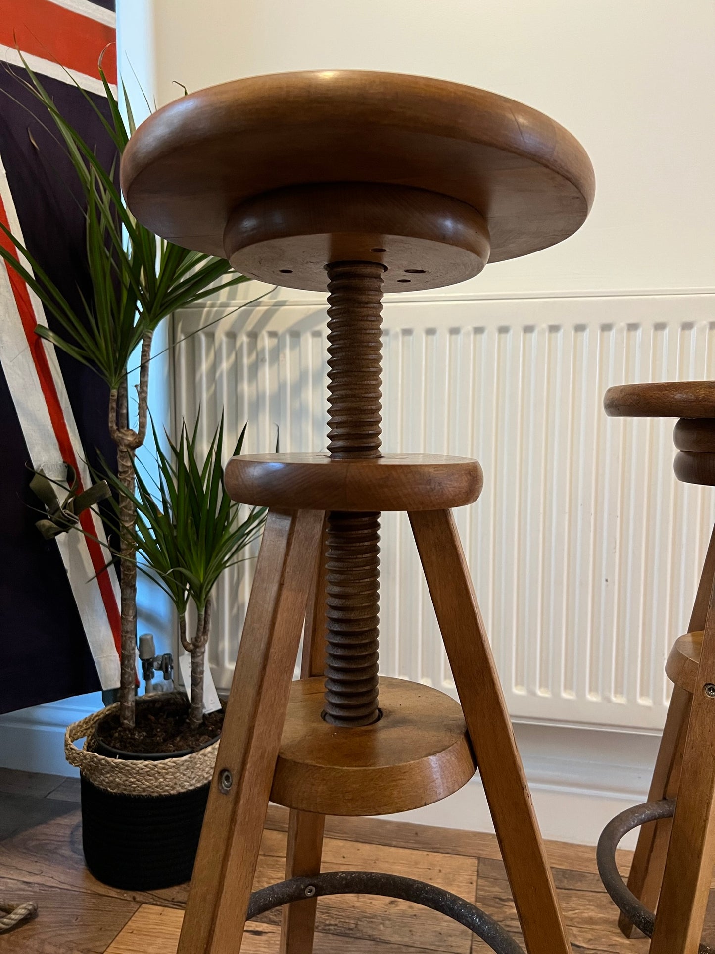 2x Vintage Industrial Wooden Artist Stools PAIR Adjustable Bar Lab Screw Stool Retro Kitchen