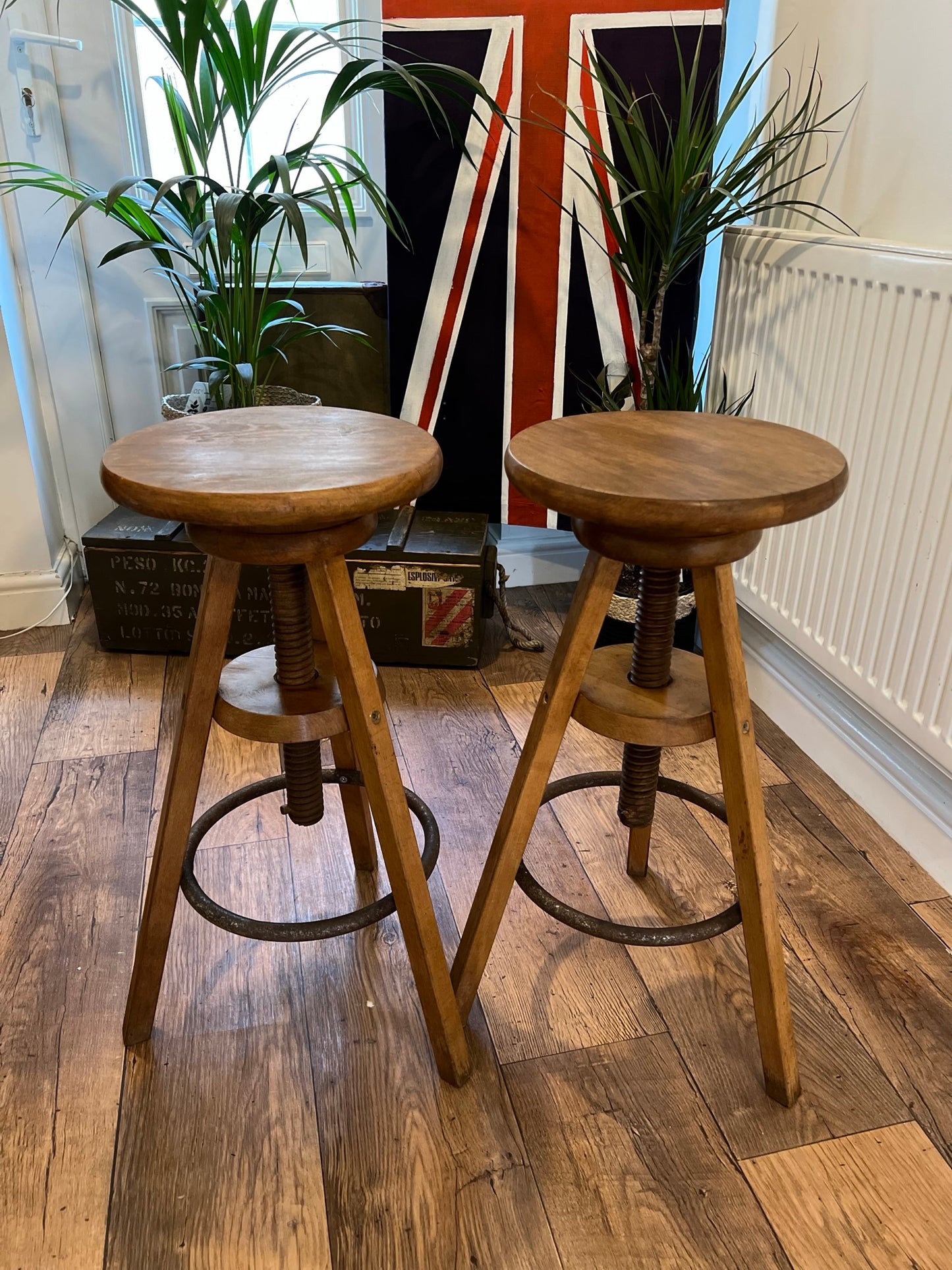 2x Vintage Industrial Wooden Artist Stools PAIR Adjustable Bar Lab Screw Stool Retro Kitchen