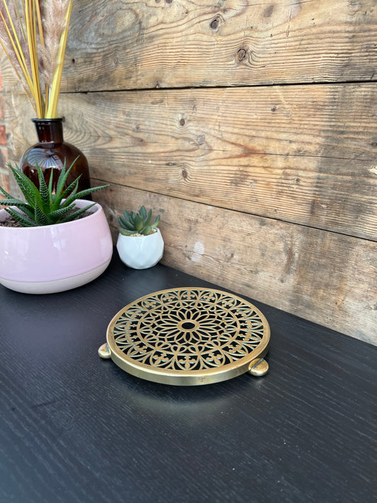 Vintage Brass Mango Plate Plant Stand Trivet Decorative Boho Bohemian Brass Decor