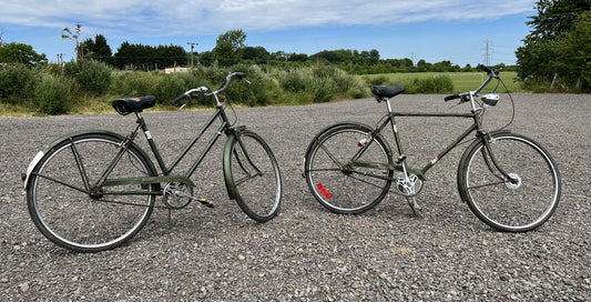 2x Vintage Raleigh Ladies & Gents Bicycle Sports Superbe PAIR Retail Shop Decor Bike Display