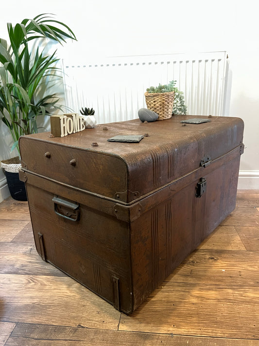 Vintage Metal Steamer Trunk Rustic Coffee Side Table Original Travel Large Storage Chest