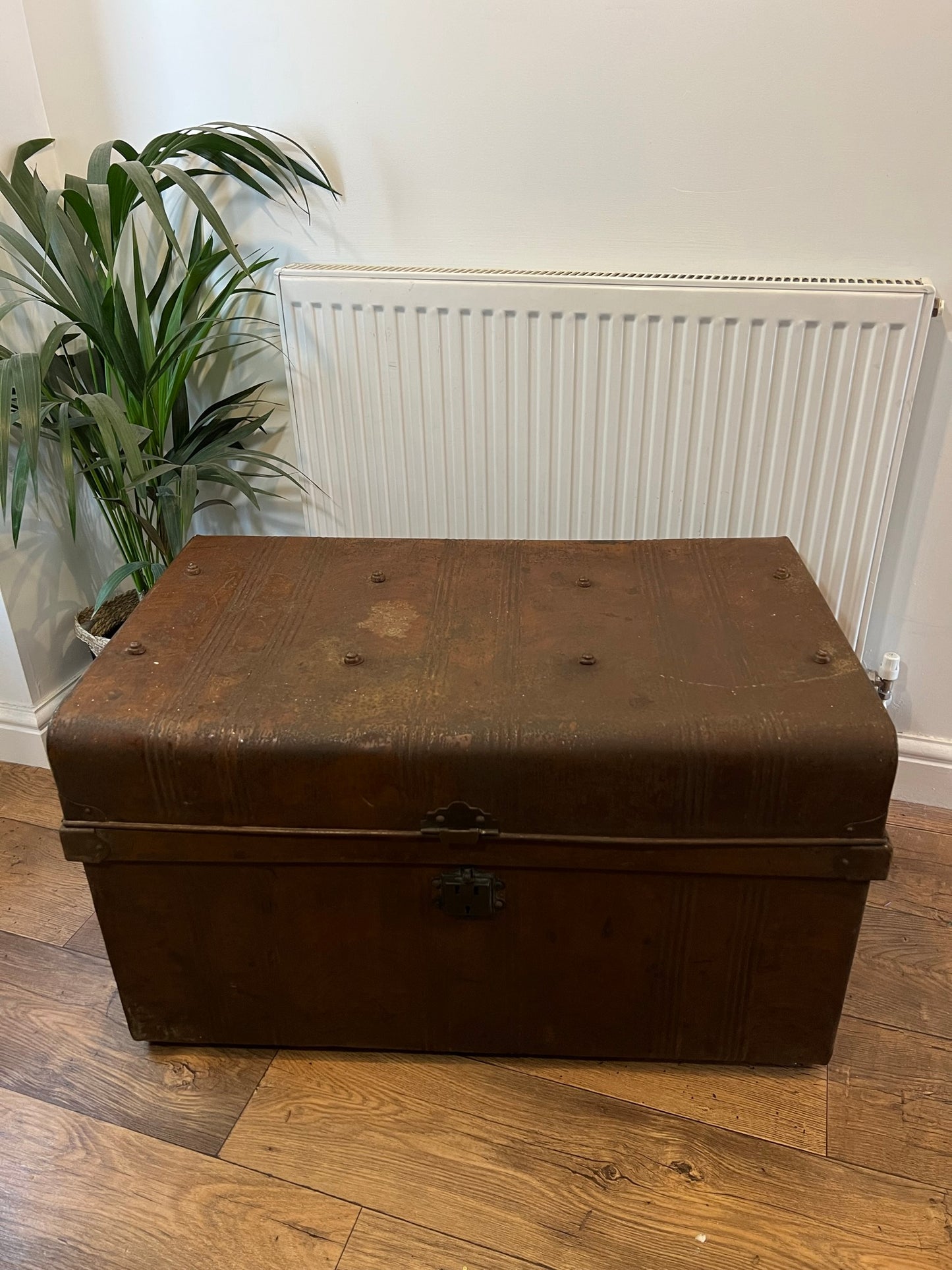 Vintage Metal Steamer Trunk Rustic Coffee Side Table Original Travel Large Storage Chest