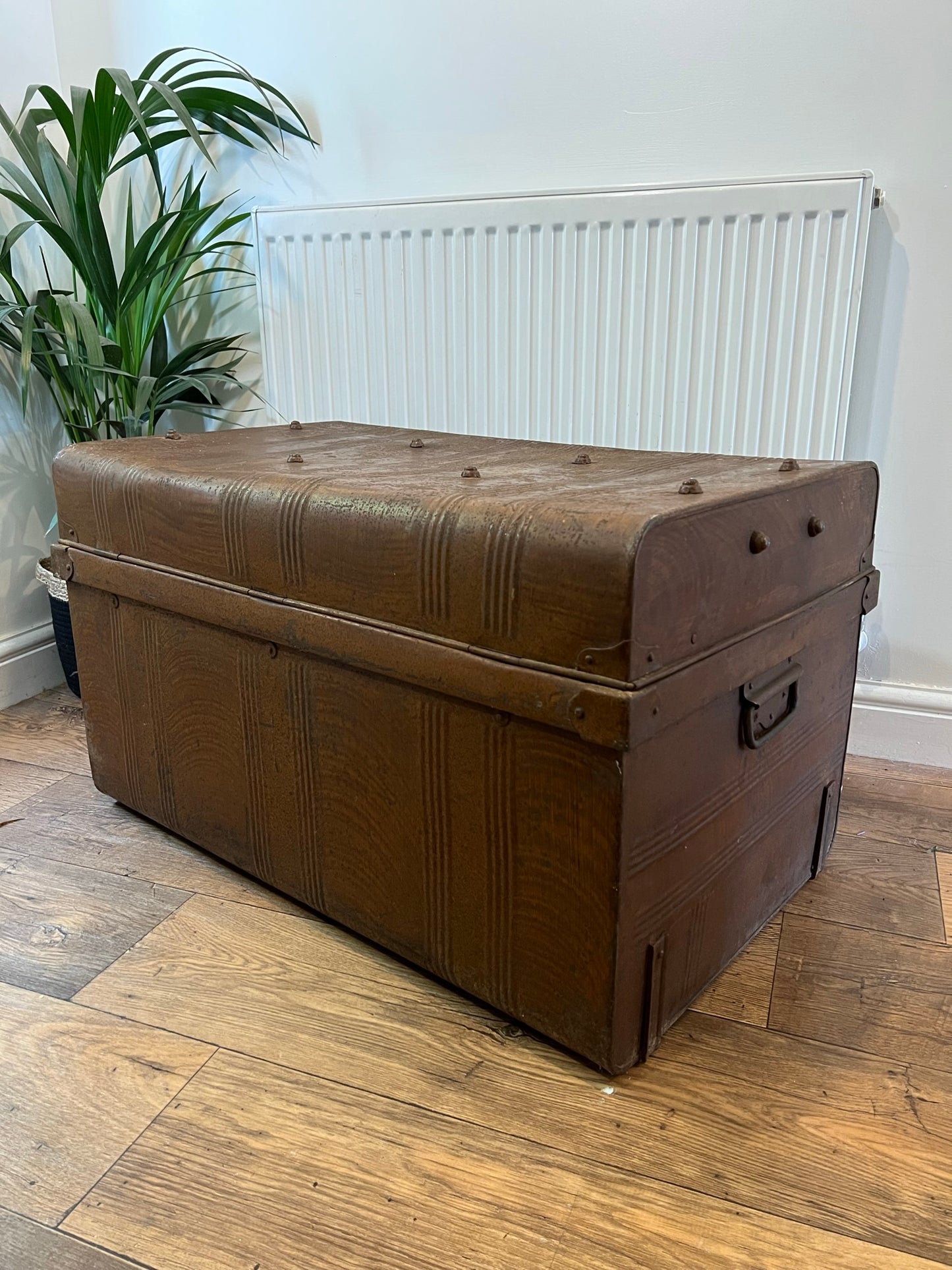 Vintage Metal Steamer Trunk Rustic Coffee Side Table Original Travel Large Storage Chest