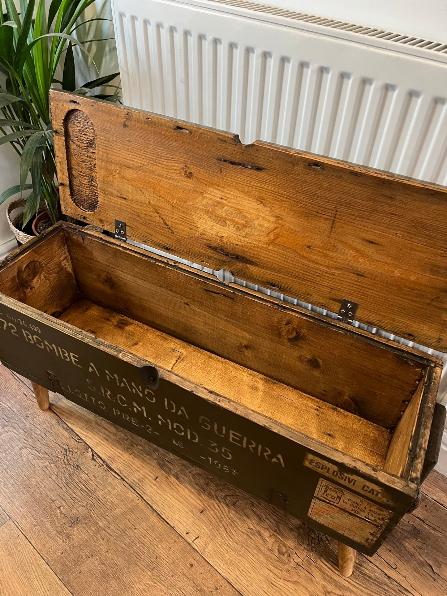 Vintage Wooden Ammo Box Side Table 1986 Rustic Storage Chest Industrial Trunk Home Coffee Table