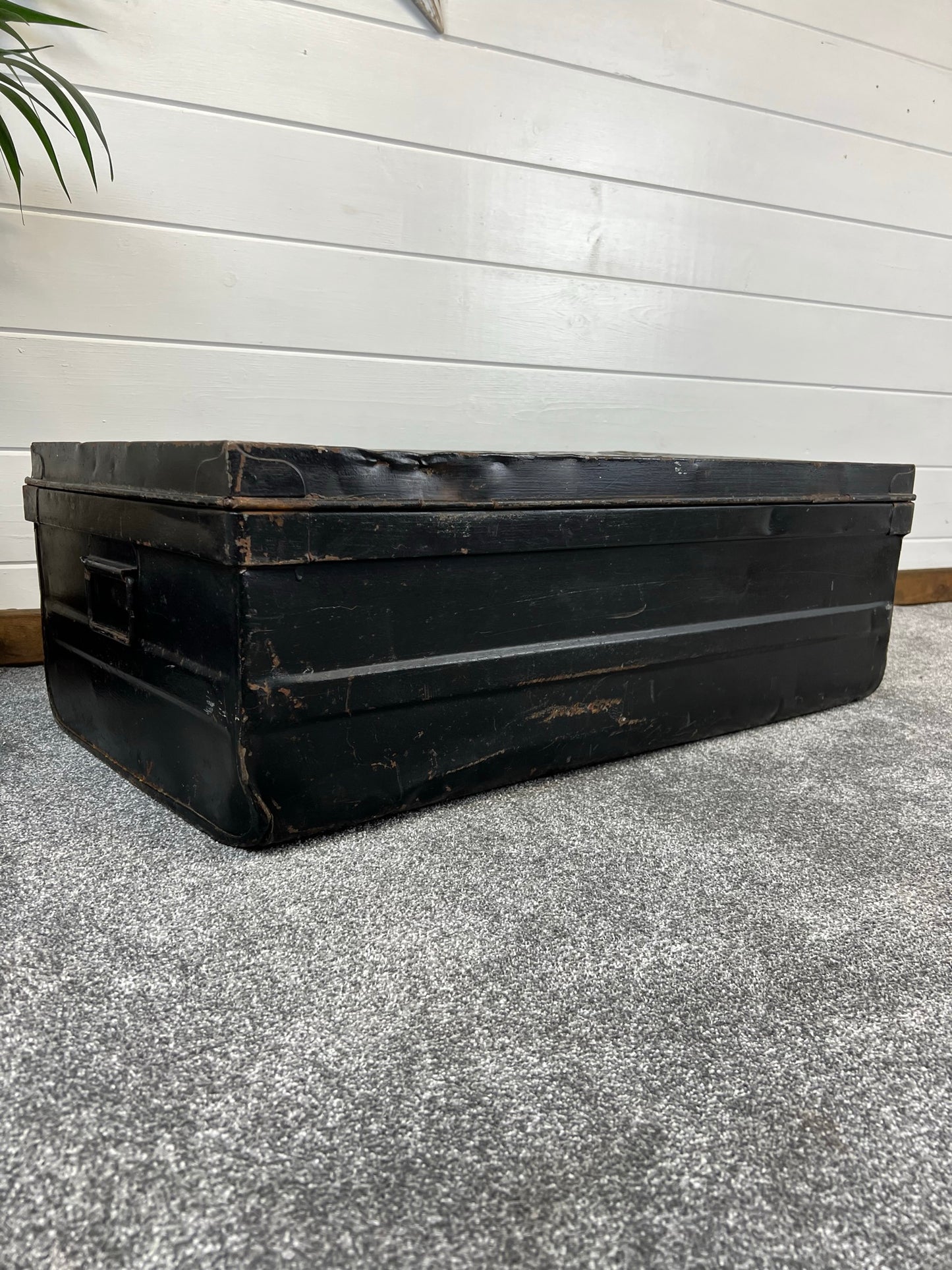 Vintage Metal Large Storage Trunk Rustic Black Coffee Side Table Original Toy Tool Chest