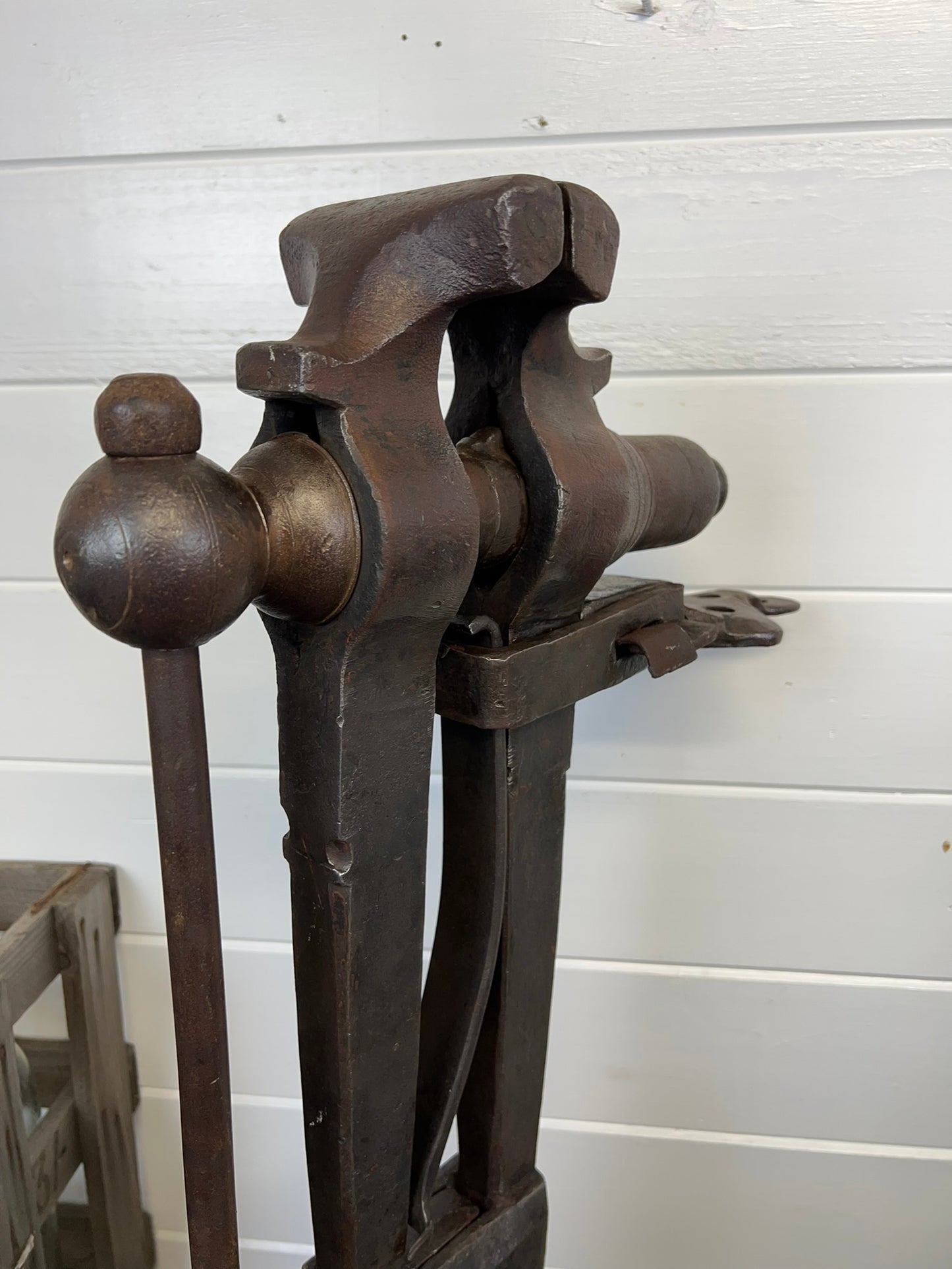 Vintage Blacksmith Post Vice Leg Vice Restored