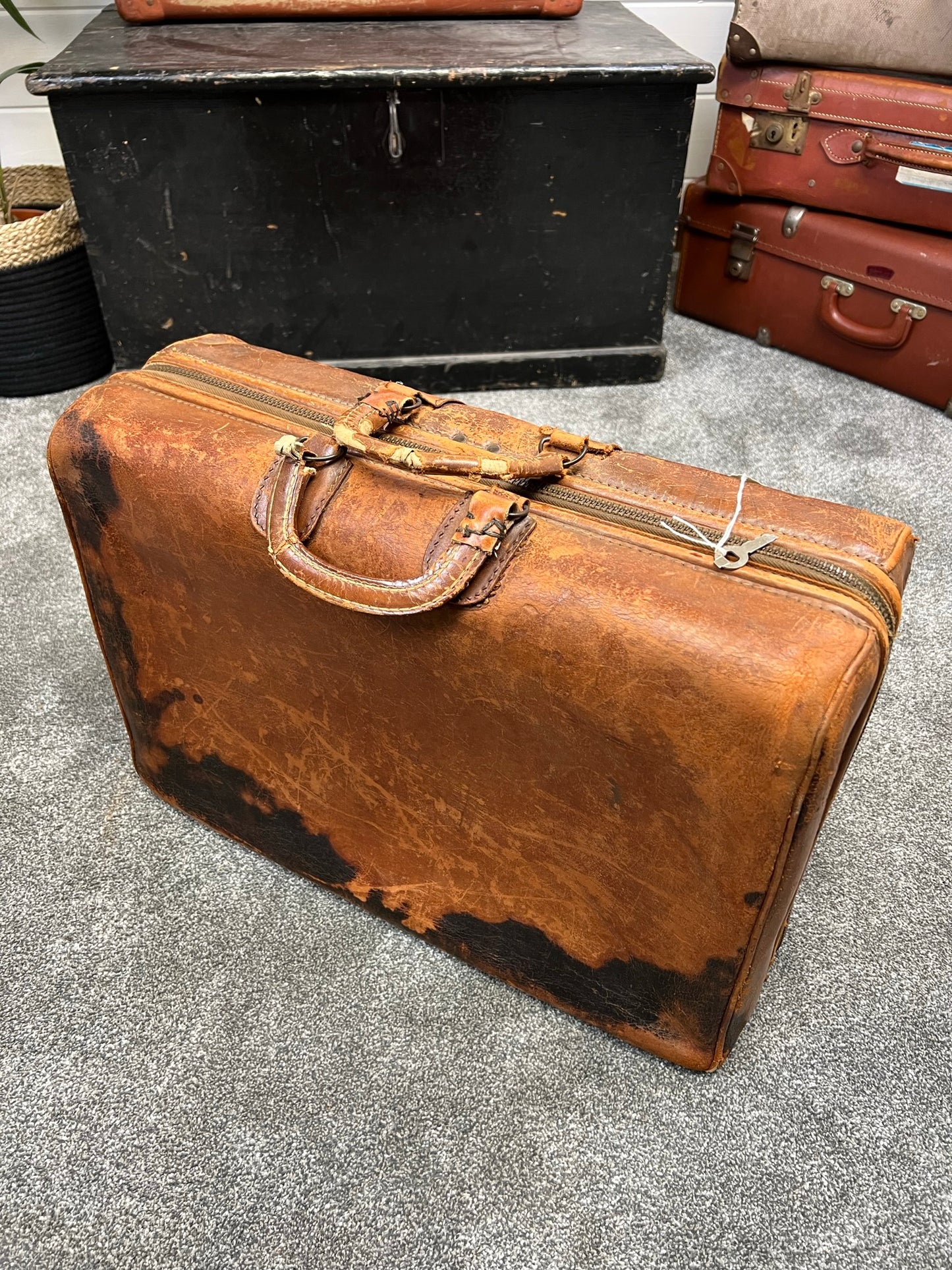 Vintage American Leather Zipper Suitcase Bag With Key Boho Decor Display Prop