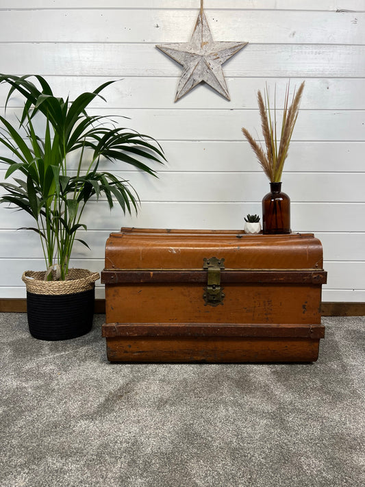 Vintage Metal Steamer Trunk Rustic Coffee Side Table Original Travel Storage Large Trunk