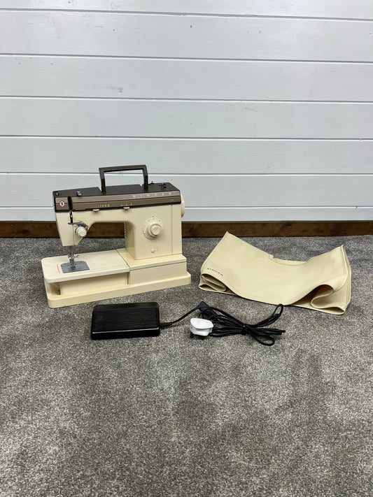 Vintage Singer 7102 Sewing Machine With Pedal & Original Case
