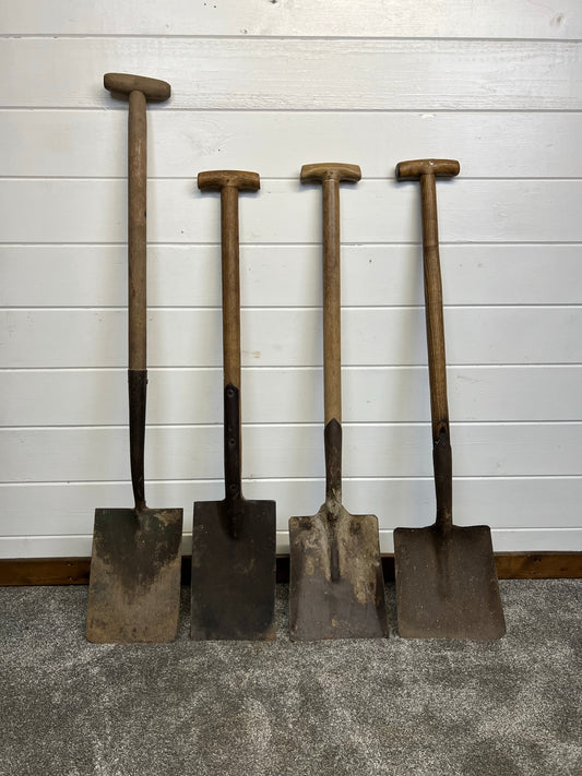 4x Vintage Garden Spade Shovel Job Lot Wooden T Handle
