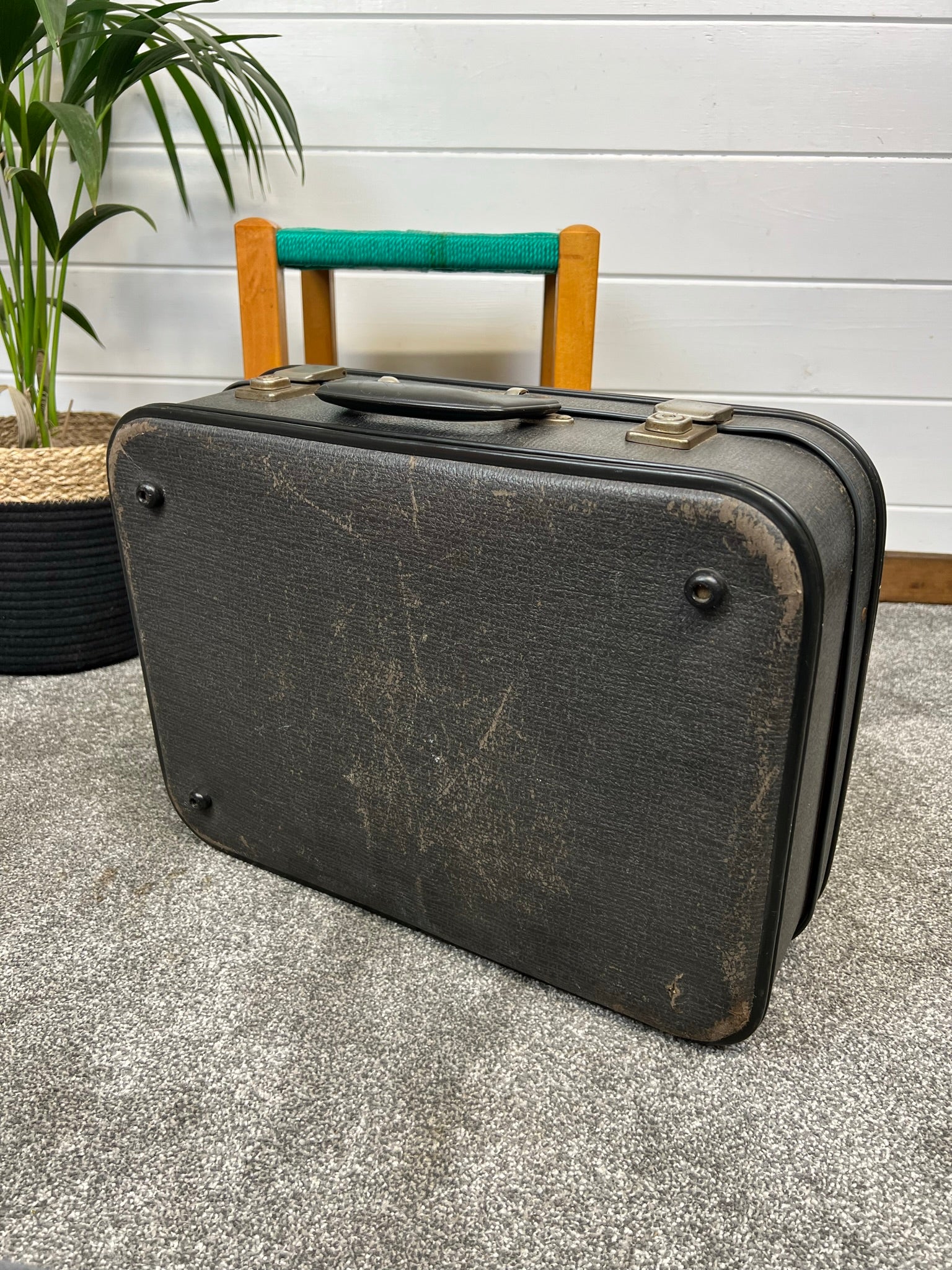 Crown suitcase price hot sale