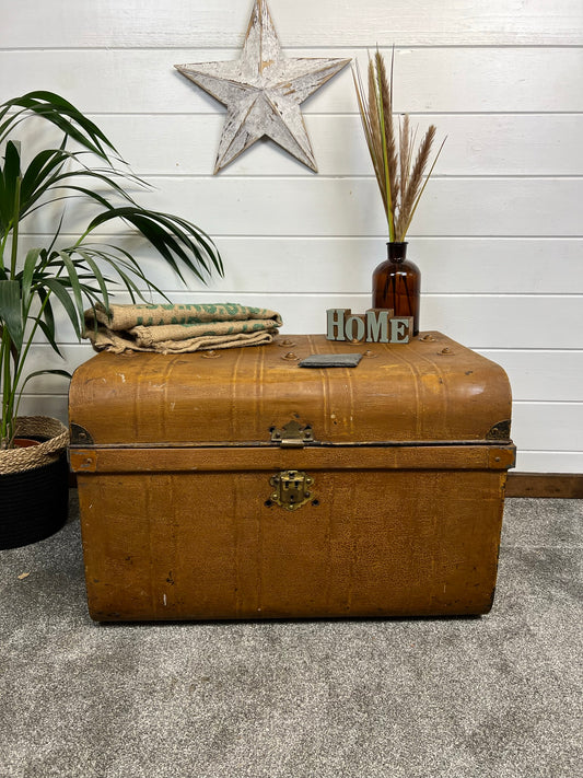 Vintage Metal Travel Chest Large Trunk Rustic Home Coffee Table Blanket Storage Box