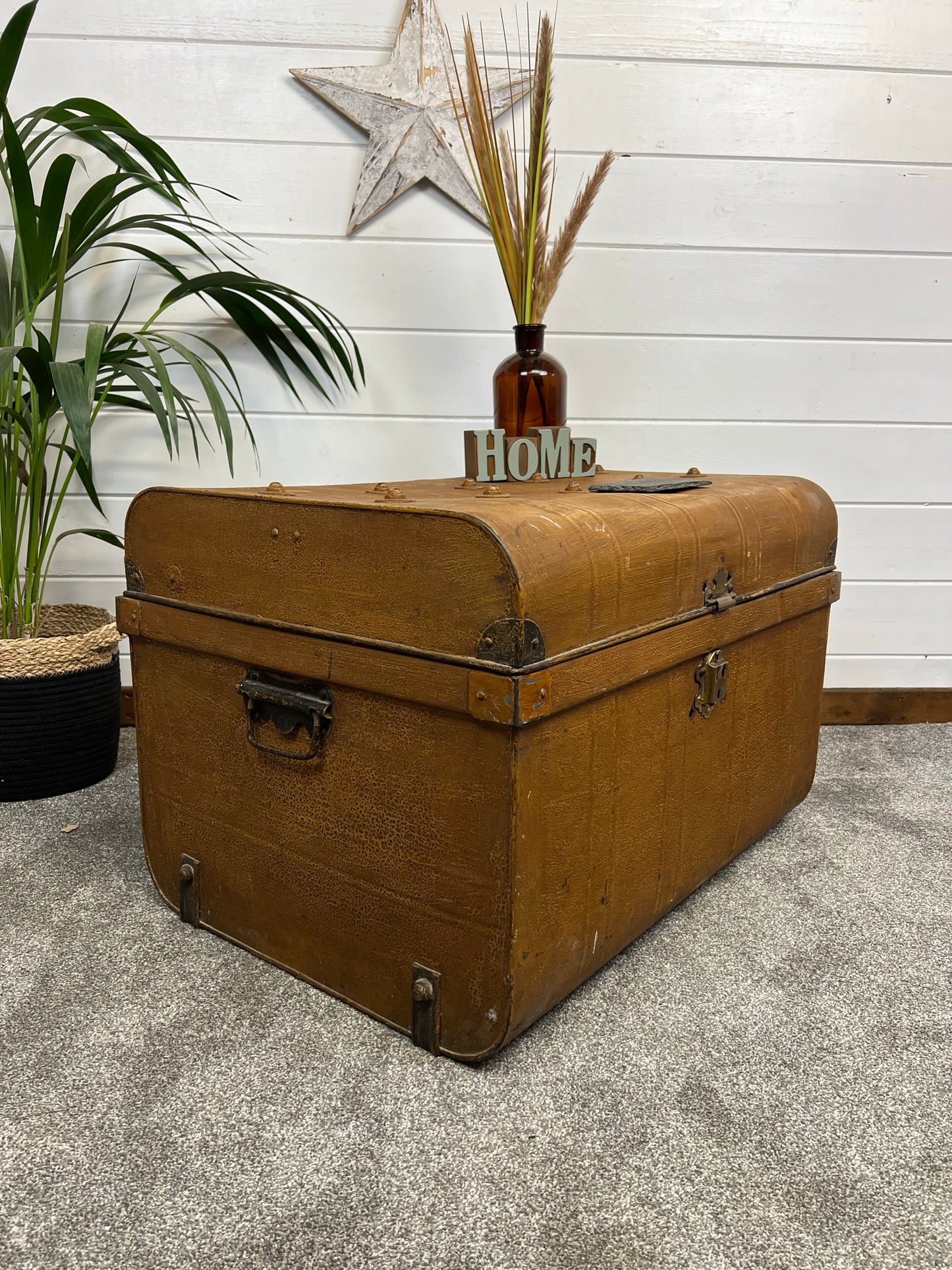 Vintage Metal Travel Chest Large Trunk Rustic Home Coffee Table Blanket Storage Box