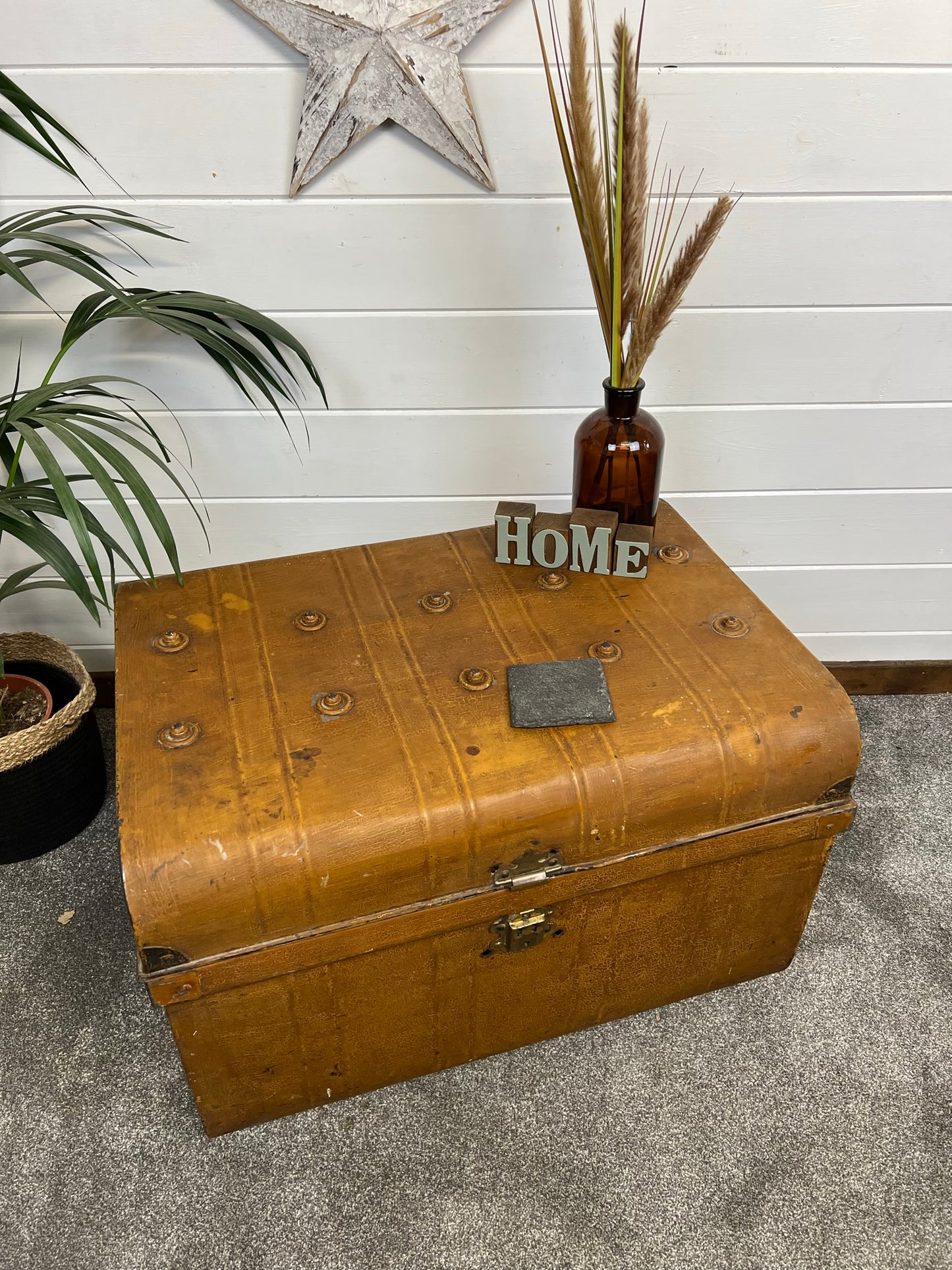 Vintage Metal Travel Chest Large Trunk Rustic Home Coffee Table Blanket Storage Box