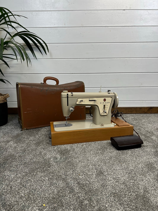 Vintage Singer Model 237 Fashion Mate Sewing Machine With Pedal & Original Case