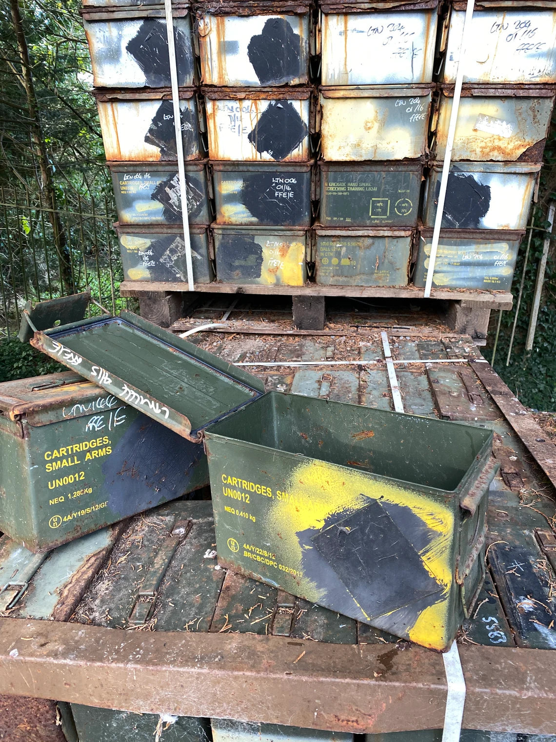 2x Metal Ammo Box Army Tin Emergency Car Survival Storage Box Bushcraft Stash Can